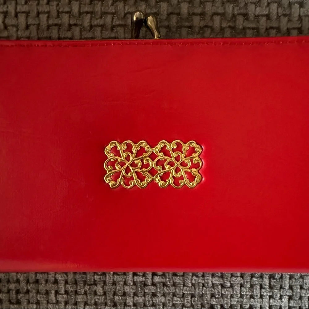 Unbranded vintage red